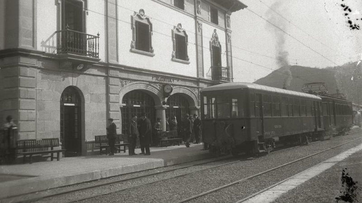 22 de febrero de 1926, inauguración del ferrocarril del Urola
