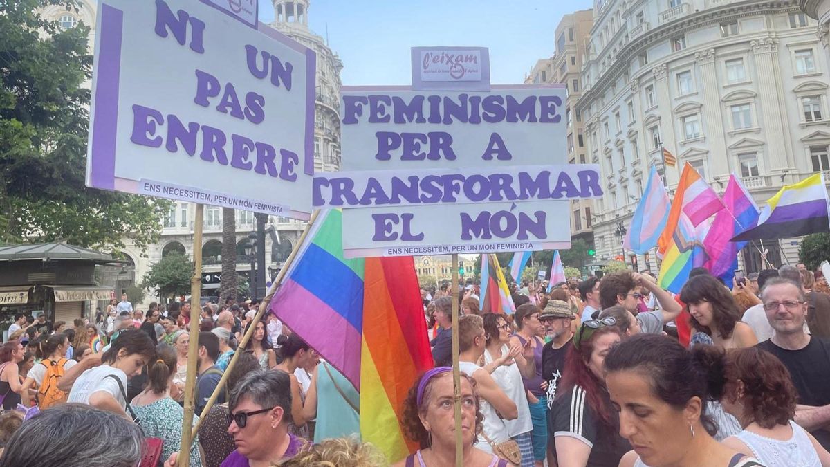 Las insumisas del silencio