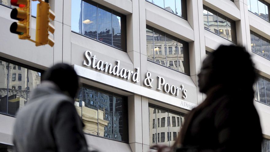 S&P mantiene sin cambios su nota de la deuda francesa con su perspectiva negativa