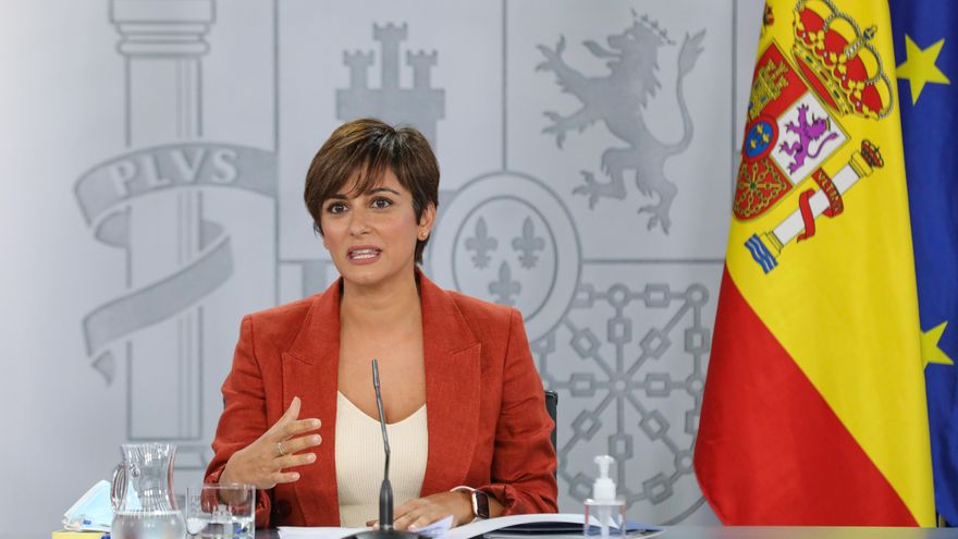 La ministra de Política Territorial y portavoz del Gobierno, Isabel Rodríguez García, en una rueda de prensa posterior al Consejo de Ministros, a 31 de agosto de 2021, en Madrid, (España).