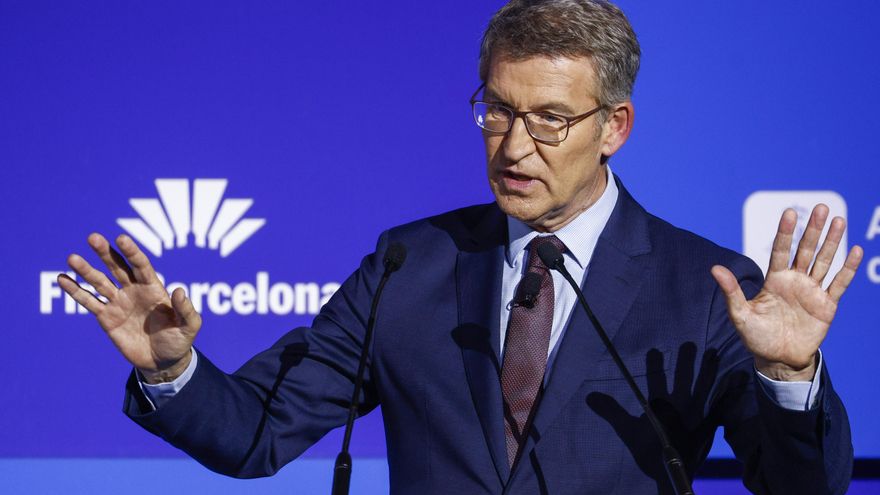 El presidente del Partido Popular, Alberto Núñez Feijóo, interviene en las jornadas del Cercle d'Economía, este jueves en el Palau de Congressos de Catalunya. EFE/Quique García