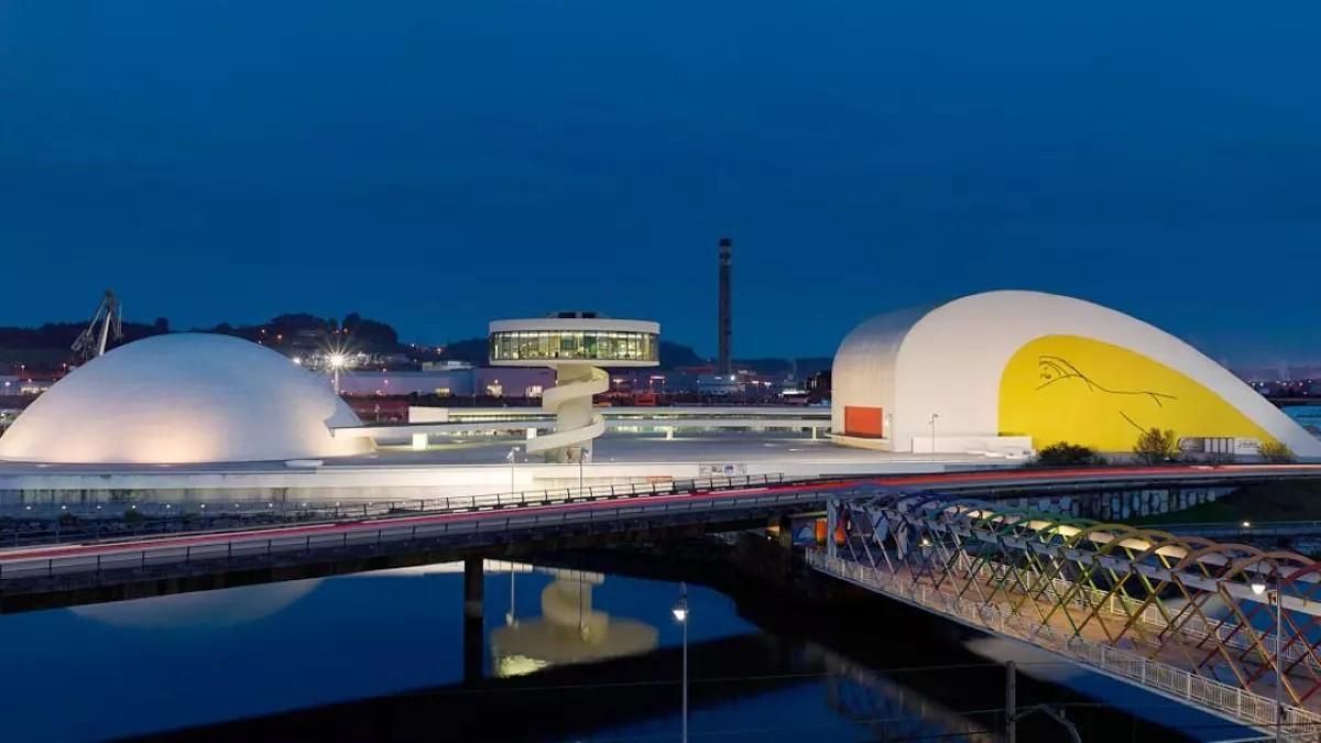 El Centro Niemeyer de Avilés clausuró ayer el XI Festival de Cine LGTBI.