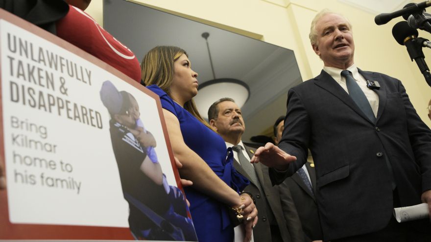 Políticos demócratas dicen que viajarán a El Salvador para pedir la liberación de Ábrego