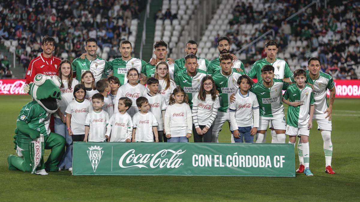 Grada Blanquiverde del Córdoba CF - Real Zaragoza