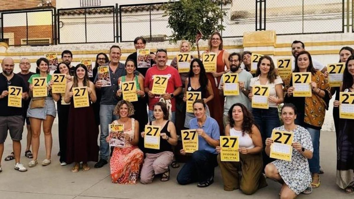 Profesores se manifiestan en el CEIP Antonio Gala