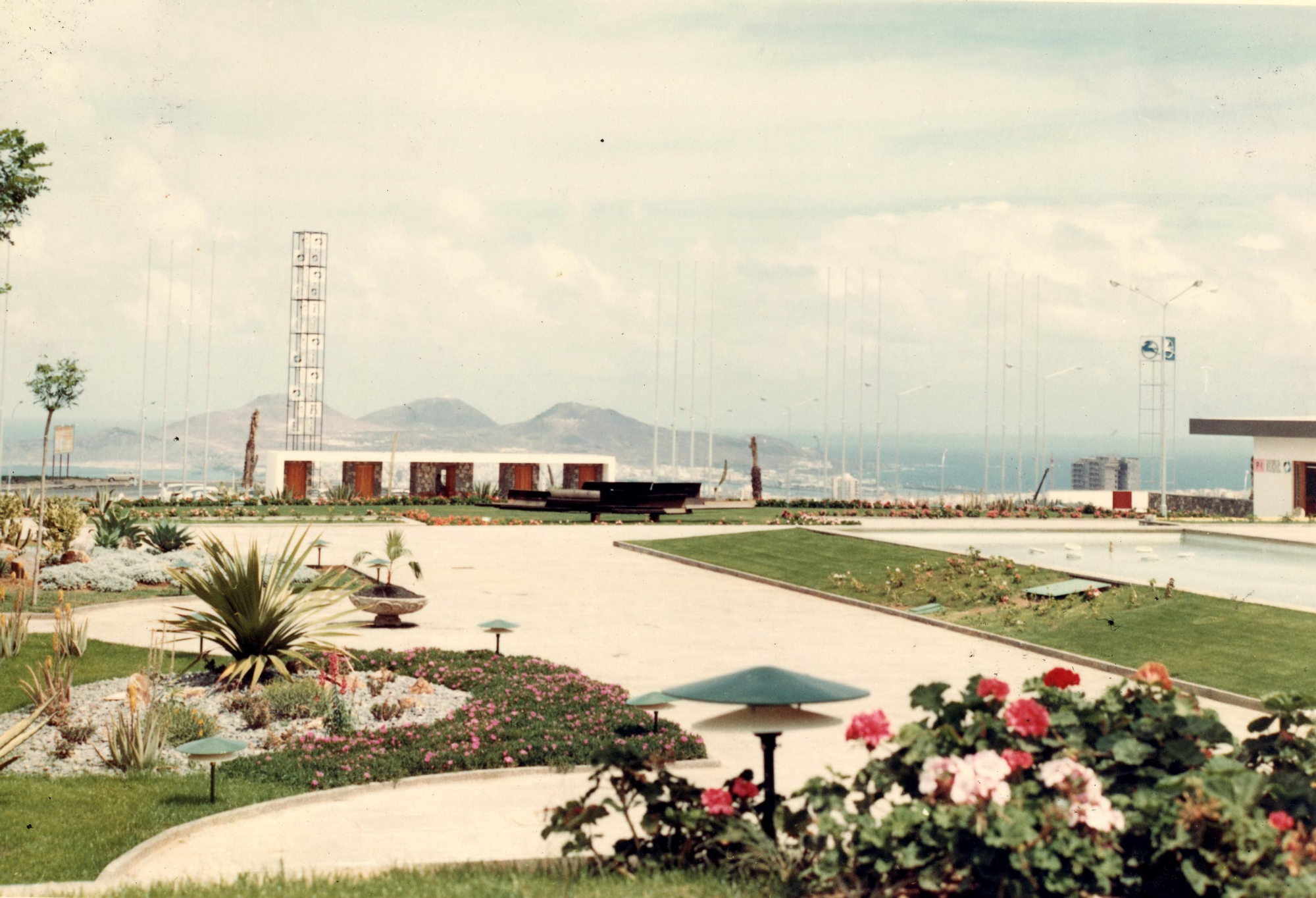 Jardines de la Feria del Atlántico de 1966 (Fedac)