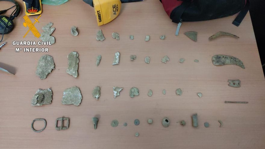 Dos investigados por el expolio de 48 piezas arqueológicas en un yacimiento arqueológico