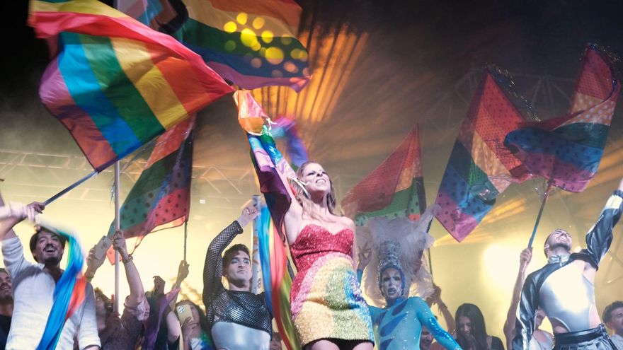 La Alameda da la bienvenida al fin de semana grande del Orgullo en Sevilla