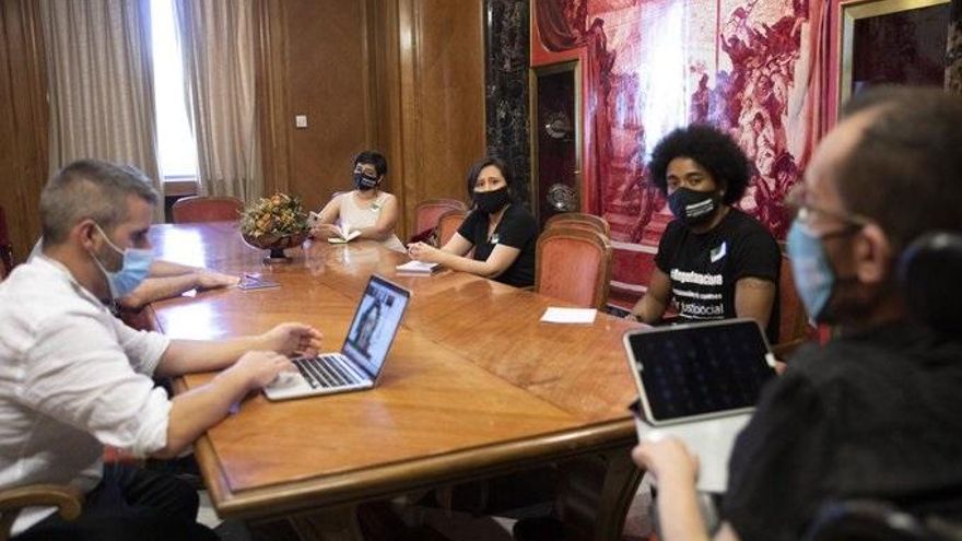 Unidas Podemos denuncia la situación inhumana de los jornaleros migrantes de Lepe (Huelva)