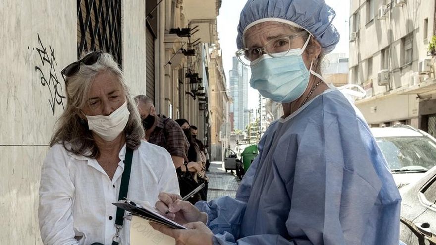 Quiénes deben permanecer aislados por la emergencia sanitaria