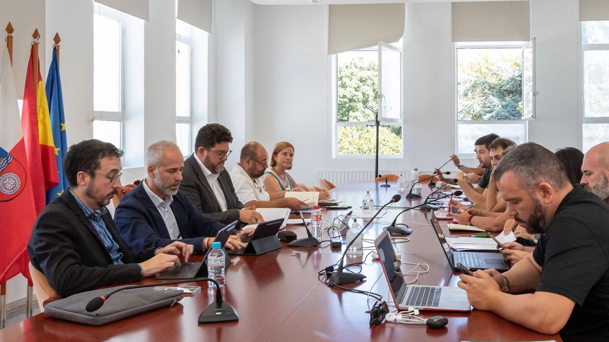 El consejero de Educación avanza que habrá nuevas negociaciones con los docentes "en próximos días"