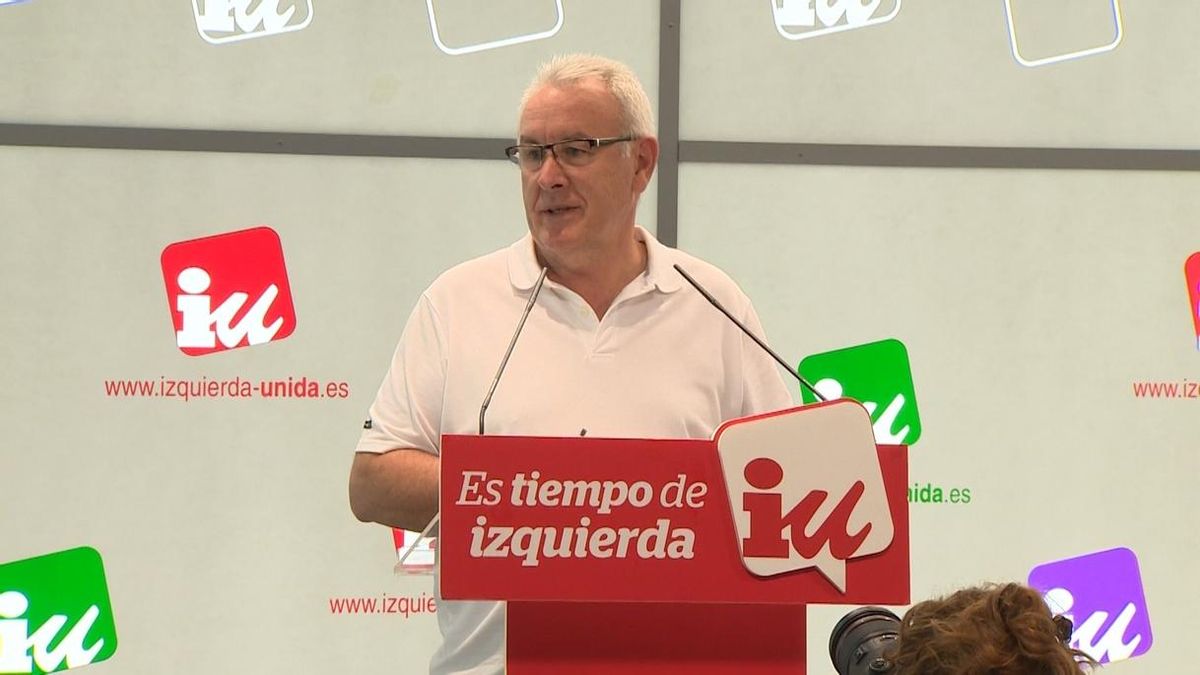Cayo Lara se despide del liderazgo de IU marcando distancia con Podemos: "Me va a costar votar estas elecciones"
