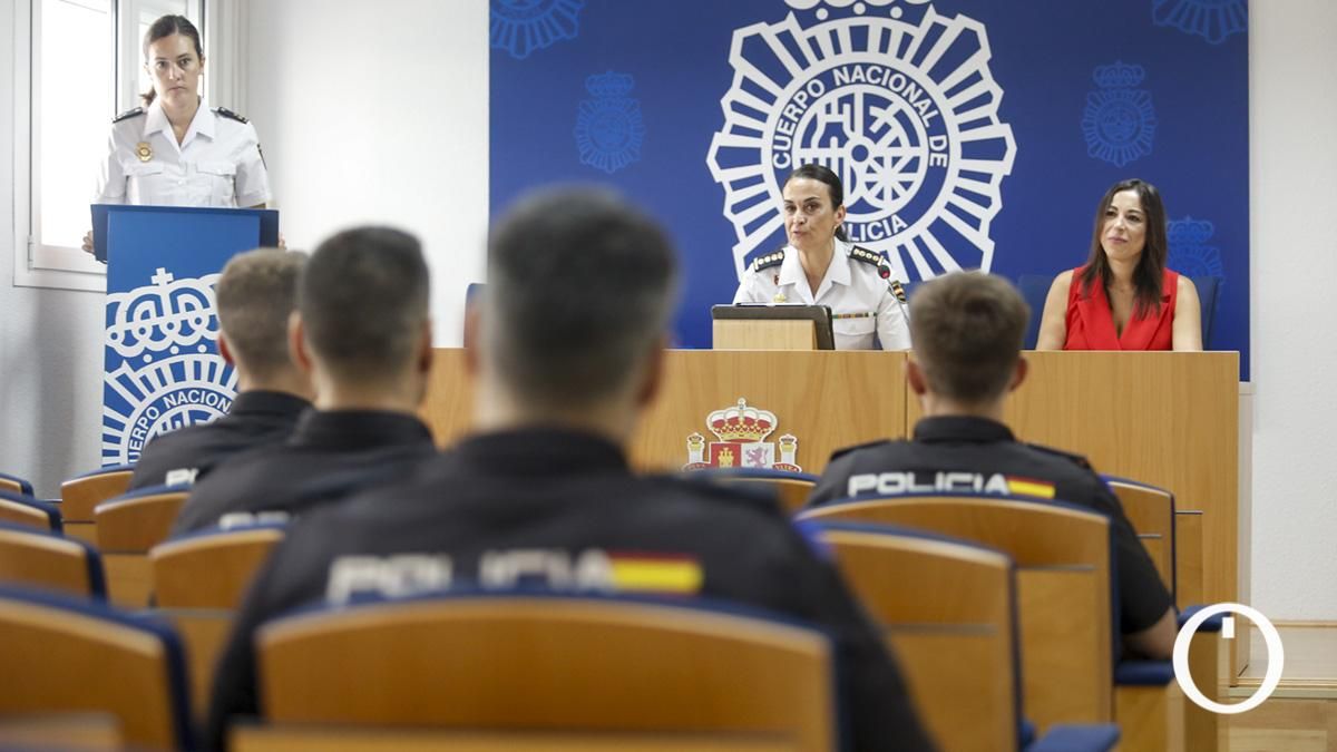 Presentación de diez policías en prácticas de la 38ª promoción de la Escala Básica