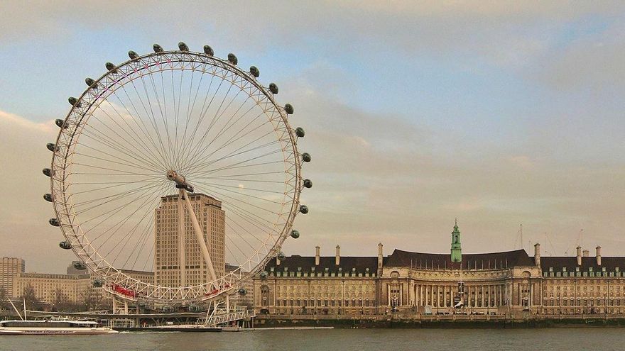 Almeida estudia colocar la noria gigante que propuso Villacís en el mayor parque de Arganzuela