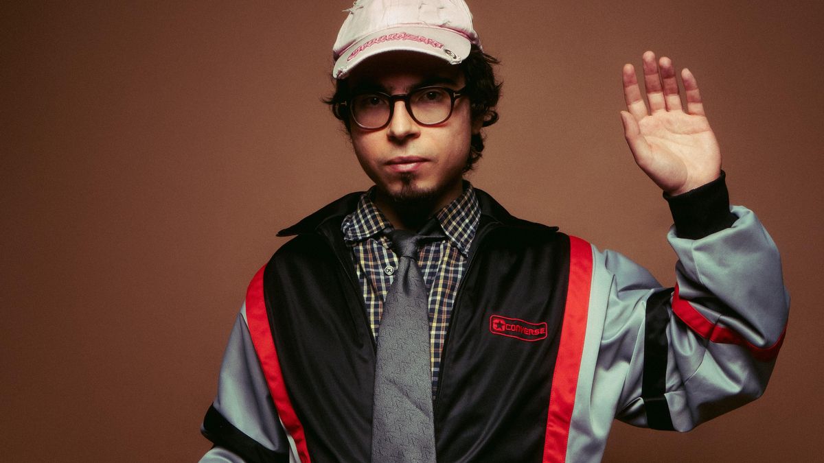 El artista Edu Requejo