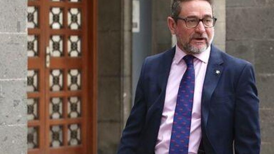 La Audiencia Provincial de Madrid da vía libre al juicio contra el periodista Carlos Sosa por informar sobre el exjuez corrupto Salvador Alba