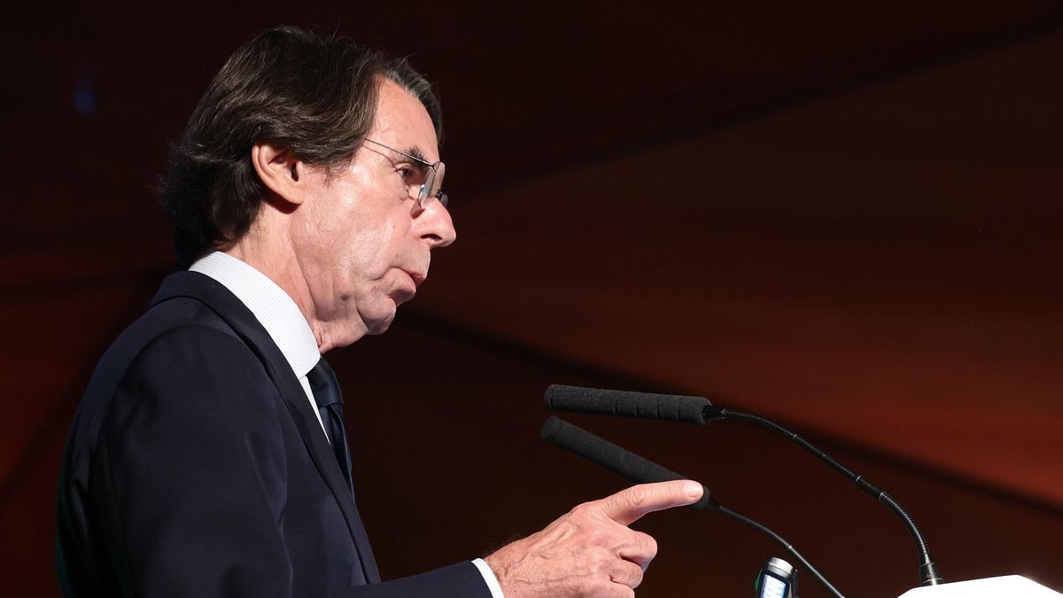 De la 'prioridad nacional' de Abascal a la 'mayoría nacional' de Aznar