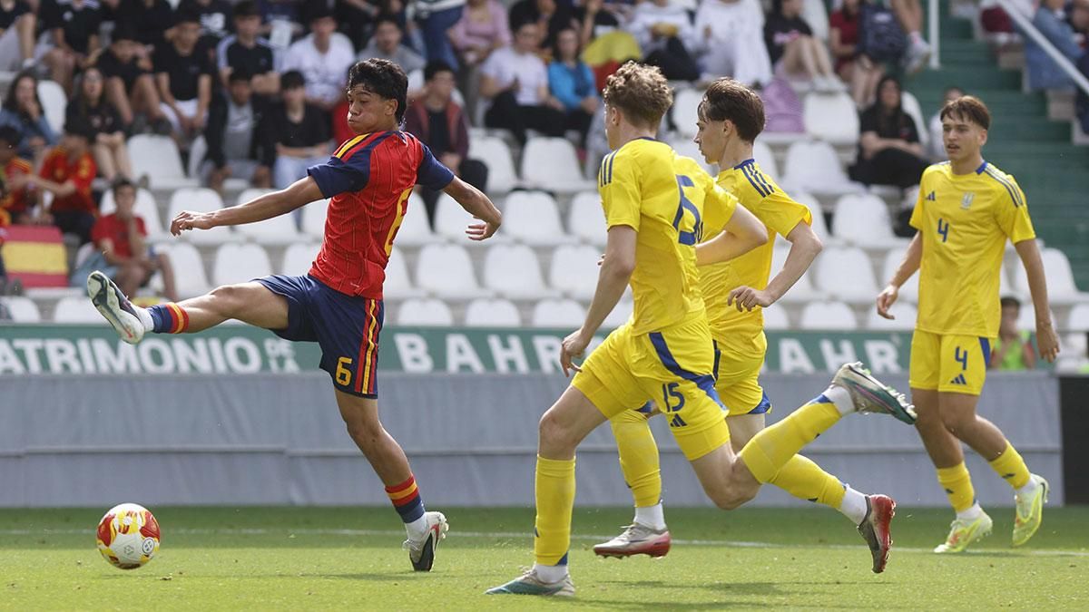 Las imágenes del partido España - Ucrania Sub 17 en El Arcángel