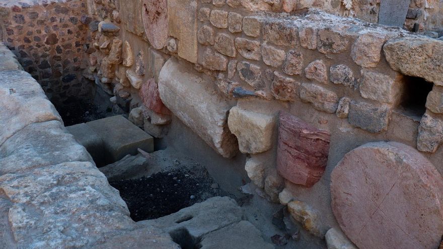 El foso del teatro romano de Cartagena, con elementos de todos los estilos arquitectónicos utilizados
