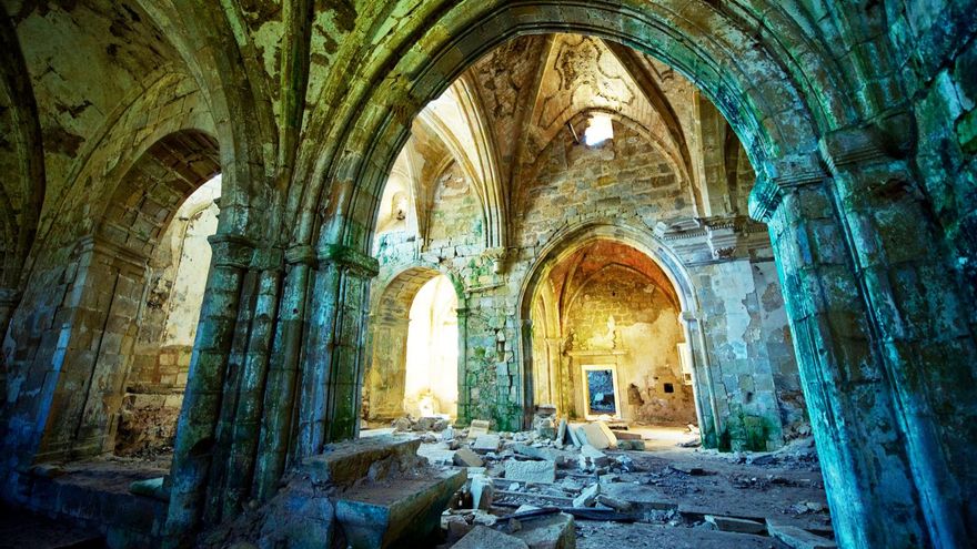 Ruinas de la iglesia de Santa María de Rioseco