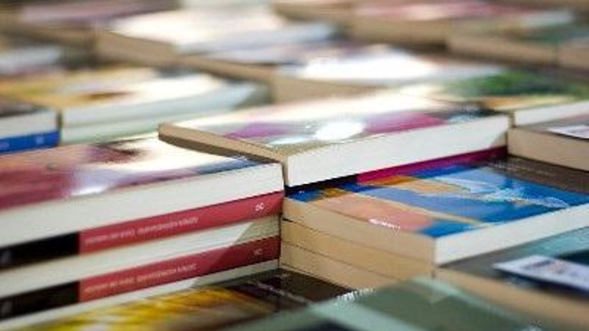 Editoriales extremeñas denuncian el "desinterés" de la Junta por la cultura creada en la región