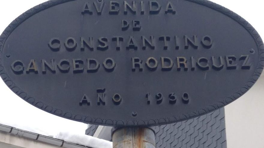 Placa Avenida de Constantino Gancedo Rodríguez en Villablino