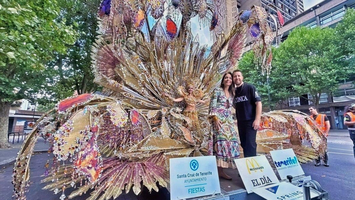 La Reina del Carnaval de Santa Cruz de Tenerife en el Carnaval de Notting Hill