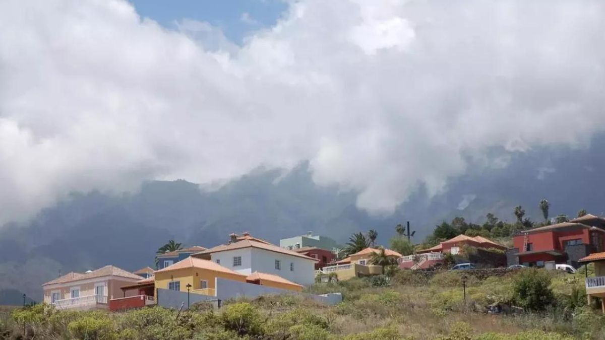 Imagen de archivo de un día de nubes en La Palma