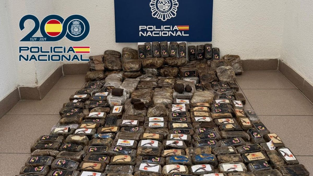 La Policía Nacional detiene a dos personas e interviene casi 28 kilos de hachís en Córdoba