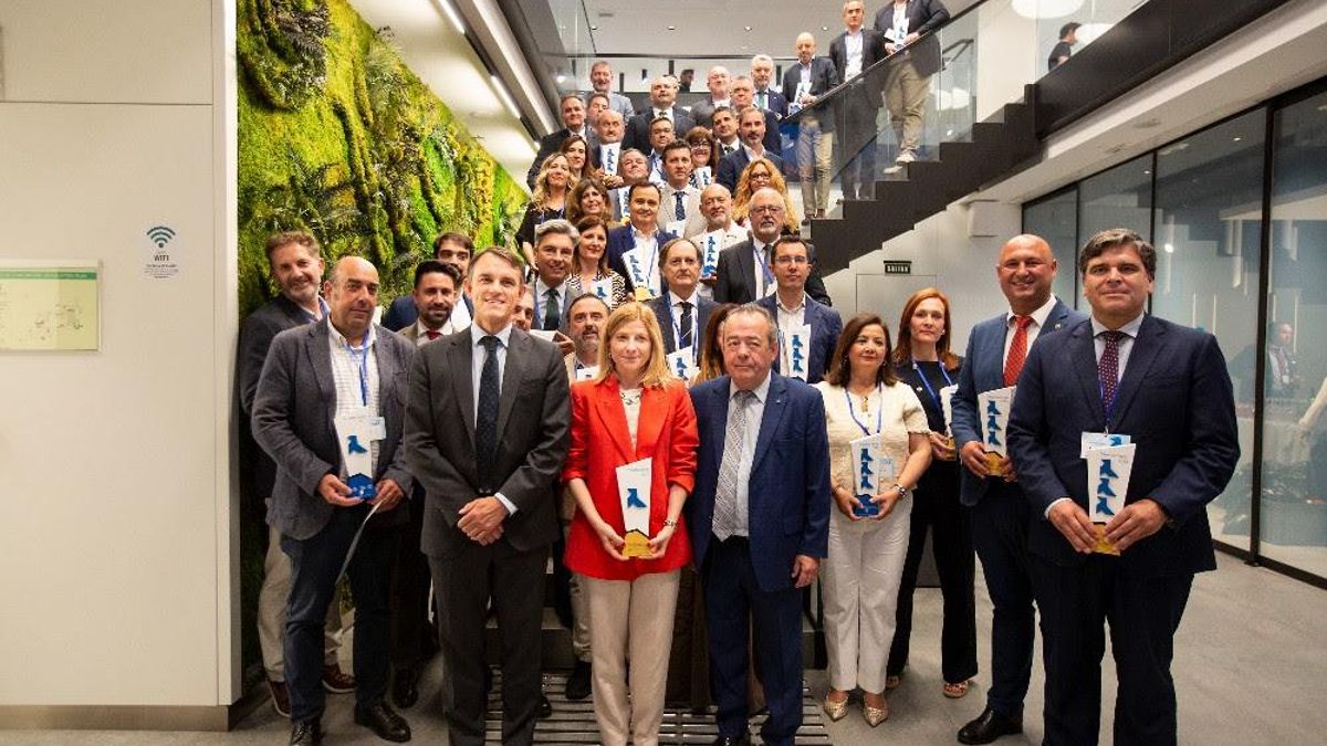 La novena edición de los premios Pajaritas Azules distingue a 49 municipios, dos de ellos de Canarias.