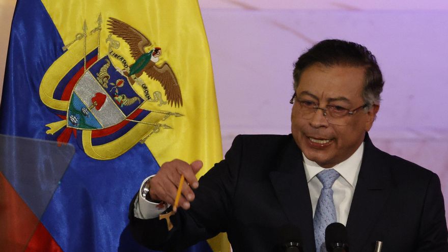 Petro presume ante el Congreso de los resultados económicos de sus tres años de Gobierno