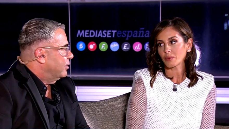 Jorge Javier Vázquez entrevista a Anabel Pantoja en 'Viernes Deluxe