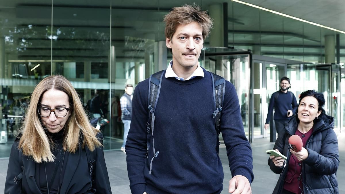 La justicia española sienta en el banquillo al fundador de Glovo por mantener como falsos autónomos a los repartidores