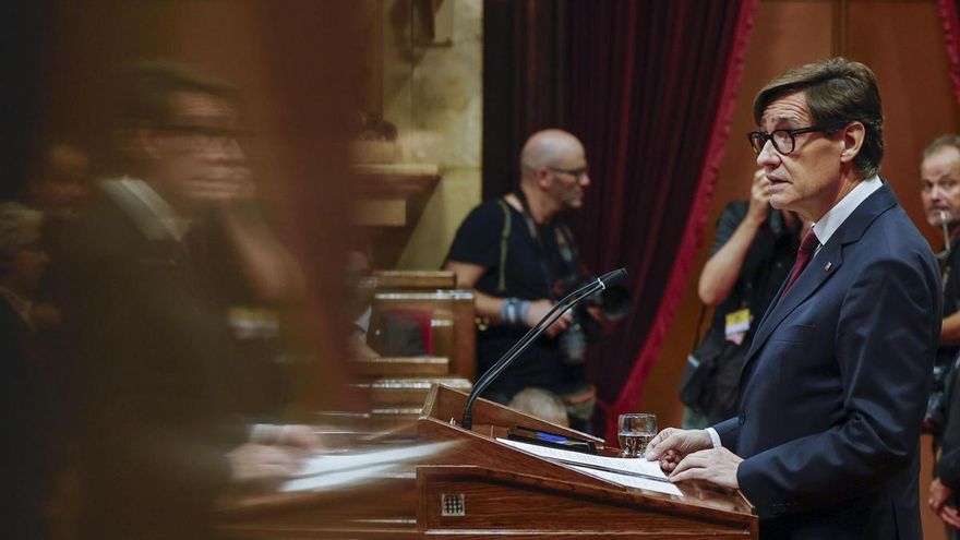 El pleno del Parlament acoge el debate de investidura de Salvador Illa.