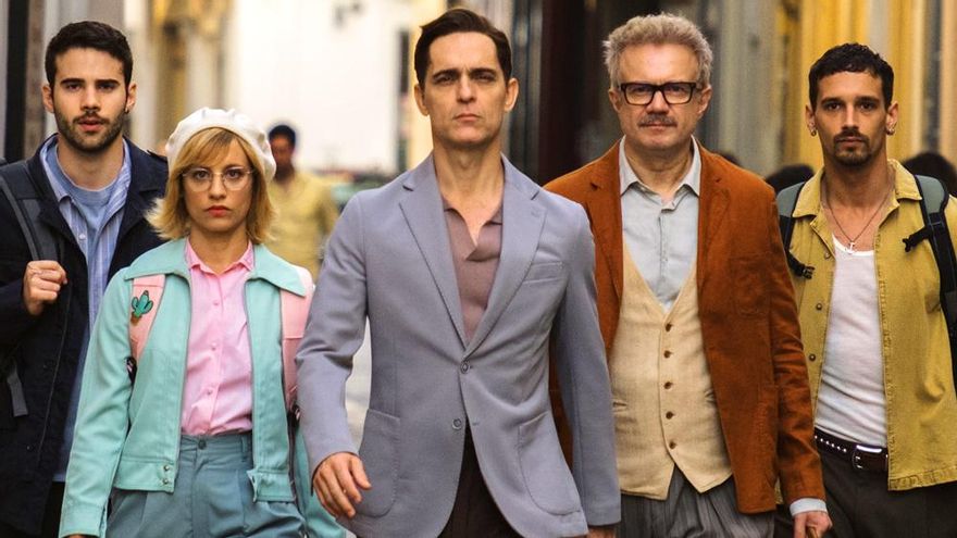 Netflix pone a 'Berlín' ante un inteligente espejo en un final anticlimático que deja a medias su nexo con 'La casa de papel'