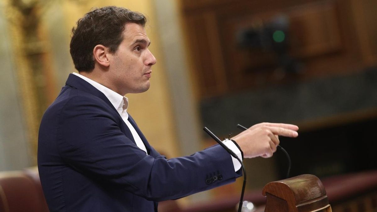 Rivera: "Hoy Pablo Iglesias tiene más cara de Hernández Mancha que de Felipe González"
