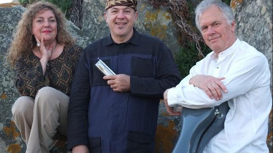 Los músicos Christina Margotto, Jed Barahal y José Staneck.