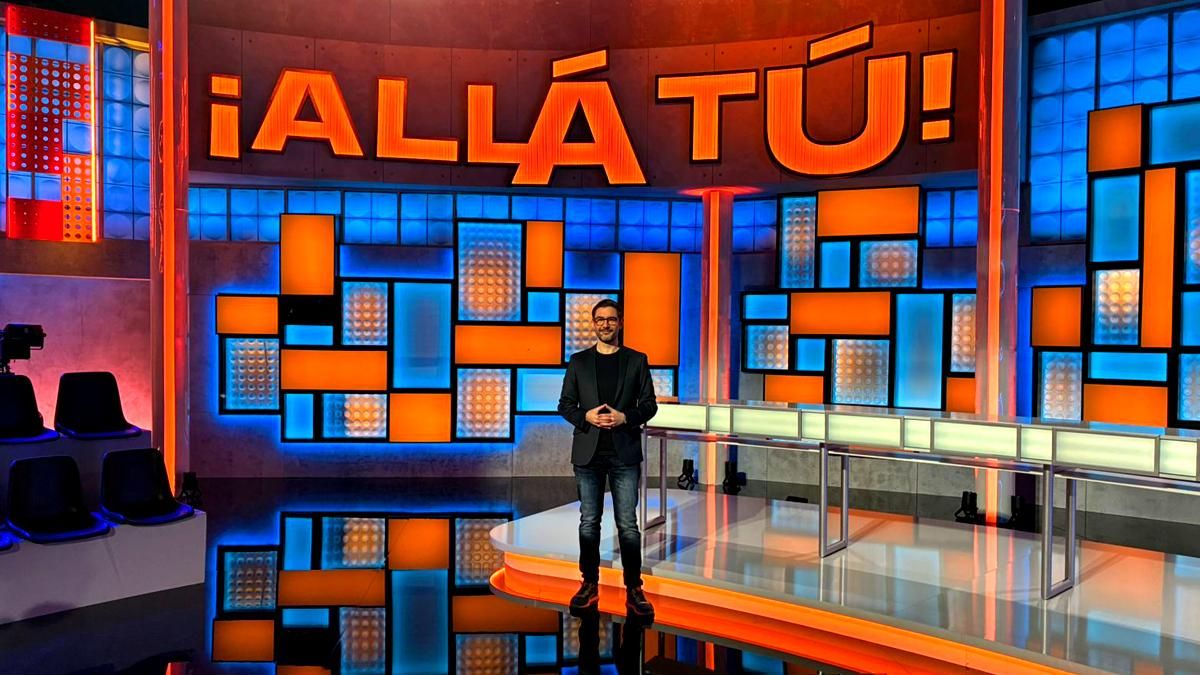 Juanra Bonet, en el nuevo plató de '¡Allá tú!'