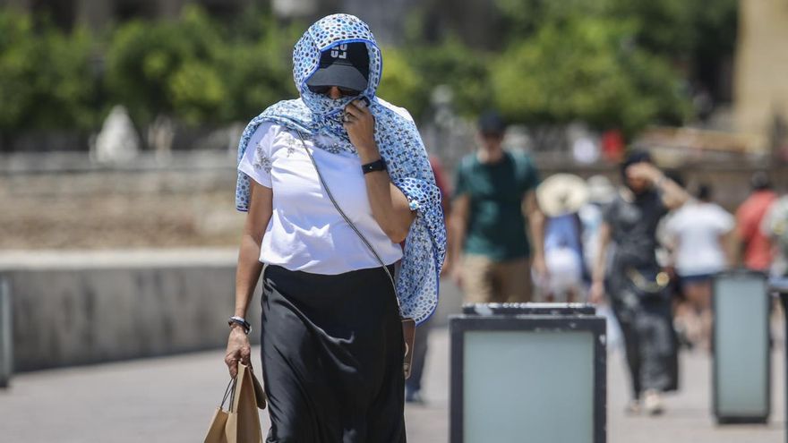 El 'horno' cordobés, a pleno rendimiento por encima de los 43 ºC en un nuevo día sofocante