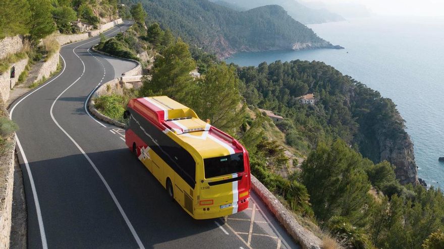 Fallece un ciclista y otros tres resultan heridos graves tras ser atropellados por un bus en Pollença