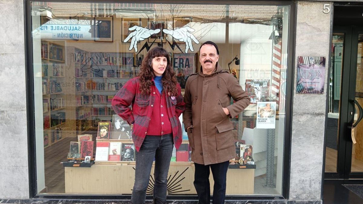 Abrir una librería en tu barrio para celebrar 30 años de agitación cultural: 'es como un centro de salud (mental)'