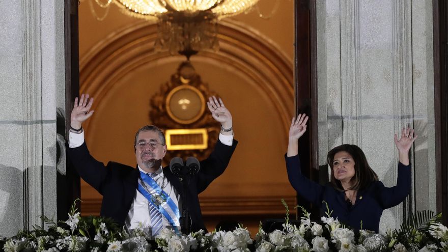 Cómo fueron las maniobras para evitar que Arévalo lograra la presidencia de Guatemala y qué puede pasar a partir de ahora