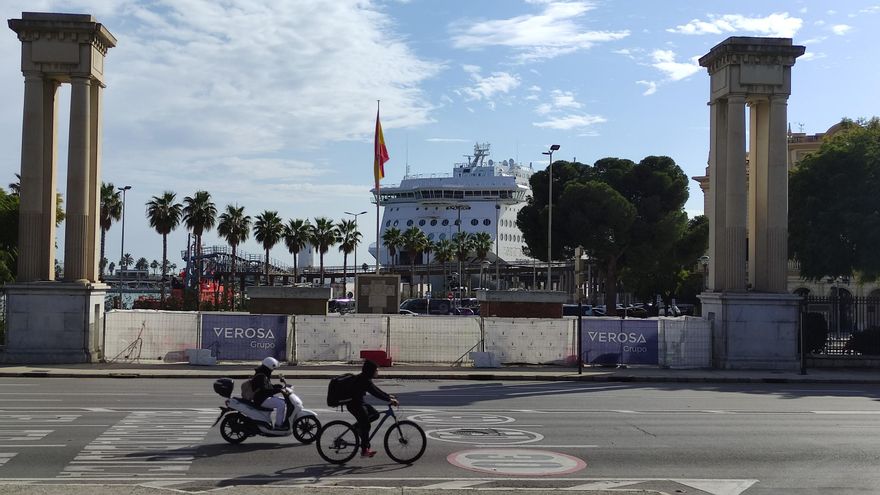 El debate que agita Málaga: ¿dioses romanos de "inspiración Marvel" en la puerta del mar a la ciudad?
