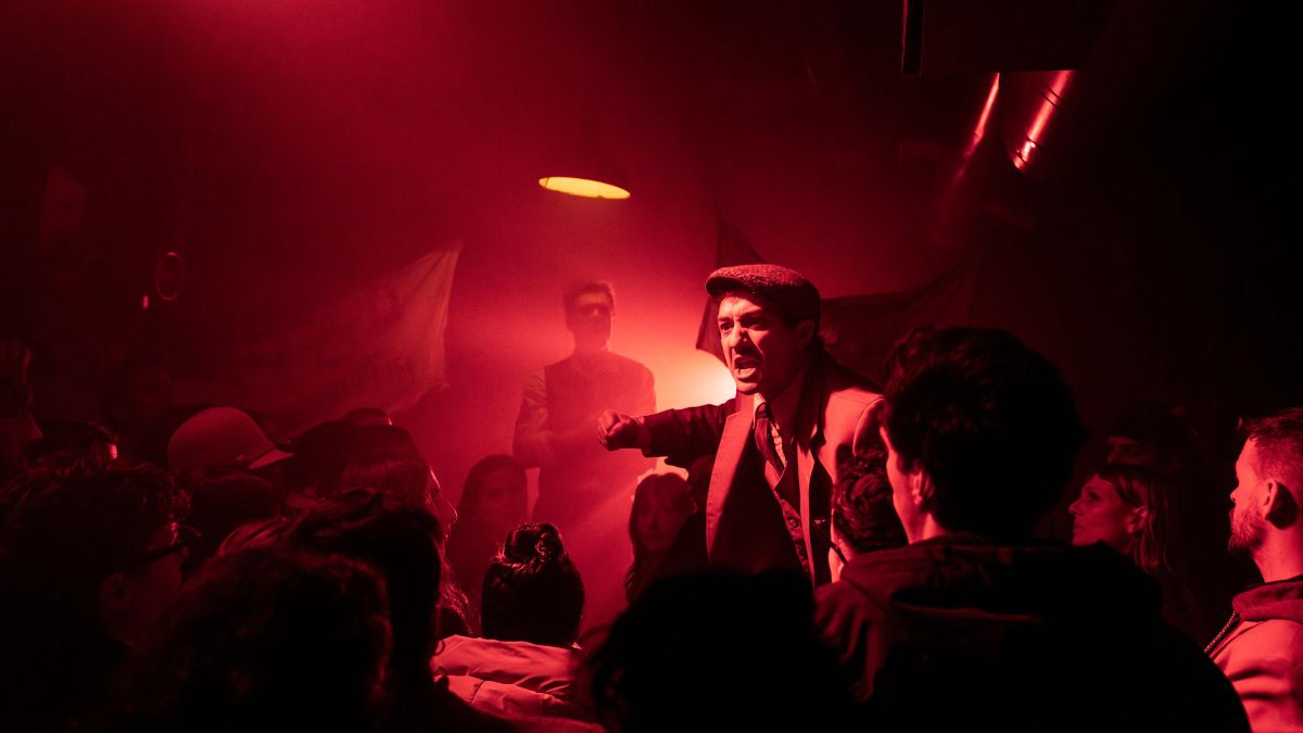 Paulino Scarfó ante la asamblea.