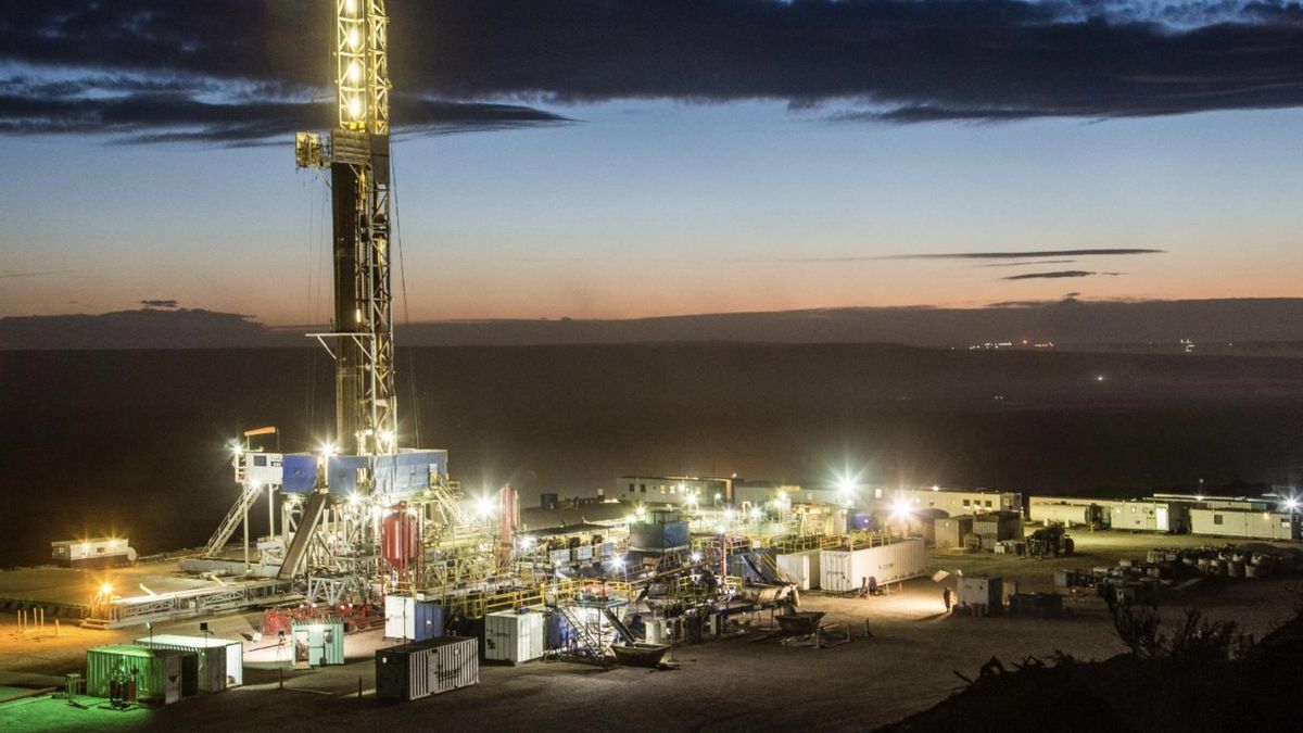 YPF adquirió nuevos pozos en Vaca Muerta tras la salida de Total.