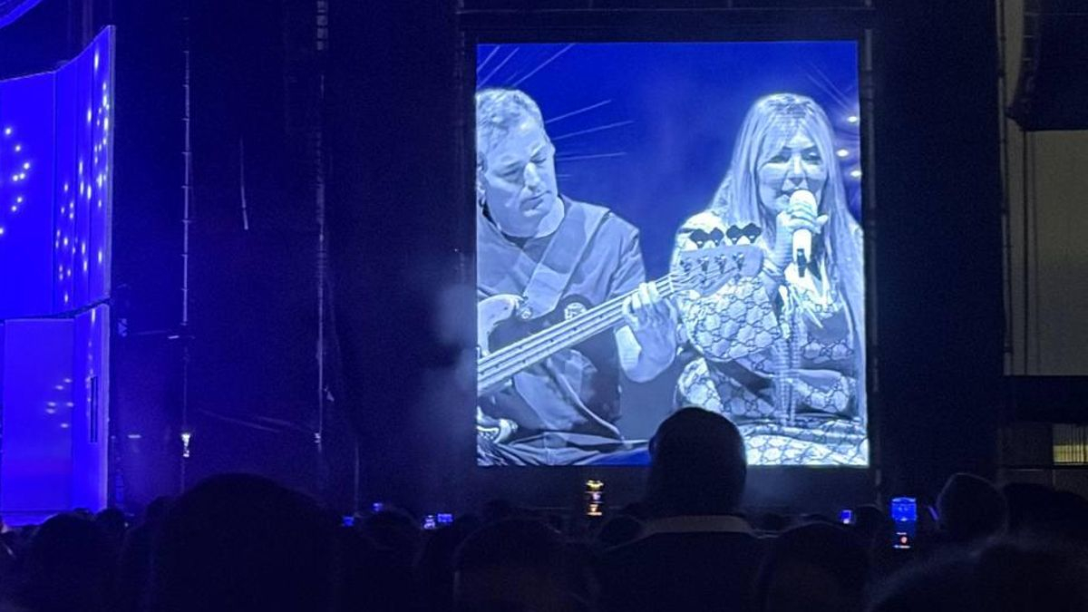 Los compañeros de Amaia Montero en La Oreja de Van Gogh le hacen un homenaje en Gran Canaria: “Hay alguien a quien el mundo le debe un aplauso grande”