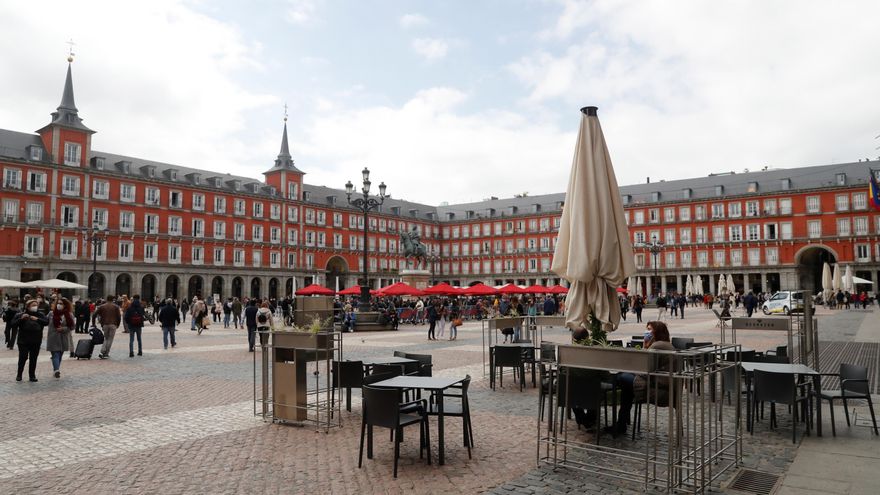 Vista general de la madrileña Plaza Mayor de Madrid. EFE/Emilio Naranjo