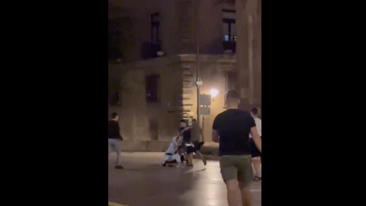 Los detenidos por la agresión fascista en las fiestas de Oviedo niegan motivación política o de odio: “Ninguno sale a cazar a nadie”