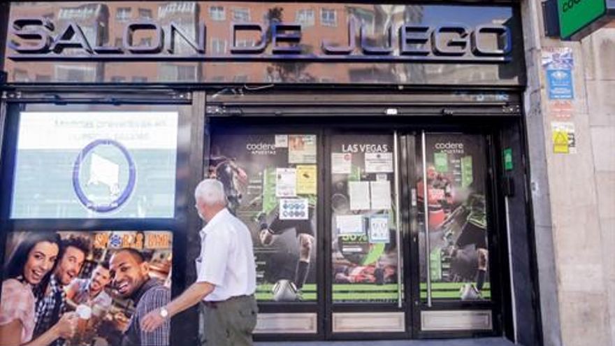 Sevilla busca contrarreloj una fórmula que le permita mantener el veto a las casas de juego