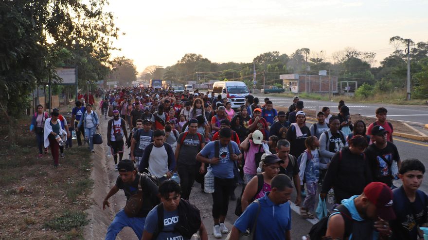 La primera caravana del año sale de la frontera sur de México con 2.000 migrantes